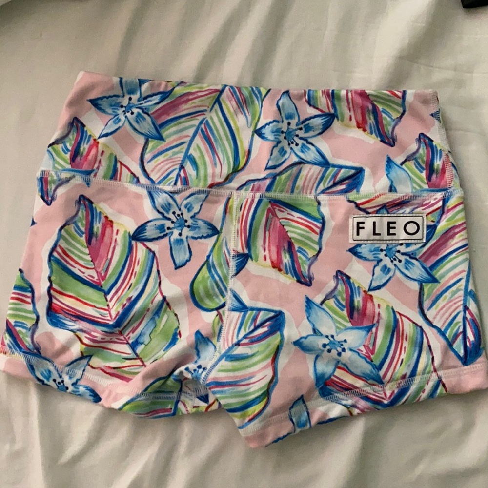 Floral Fleo Shorts